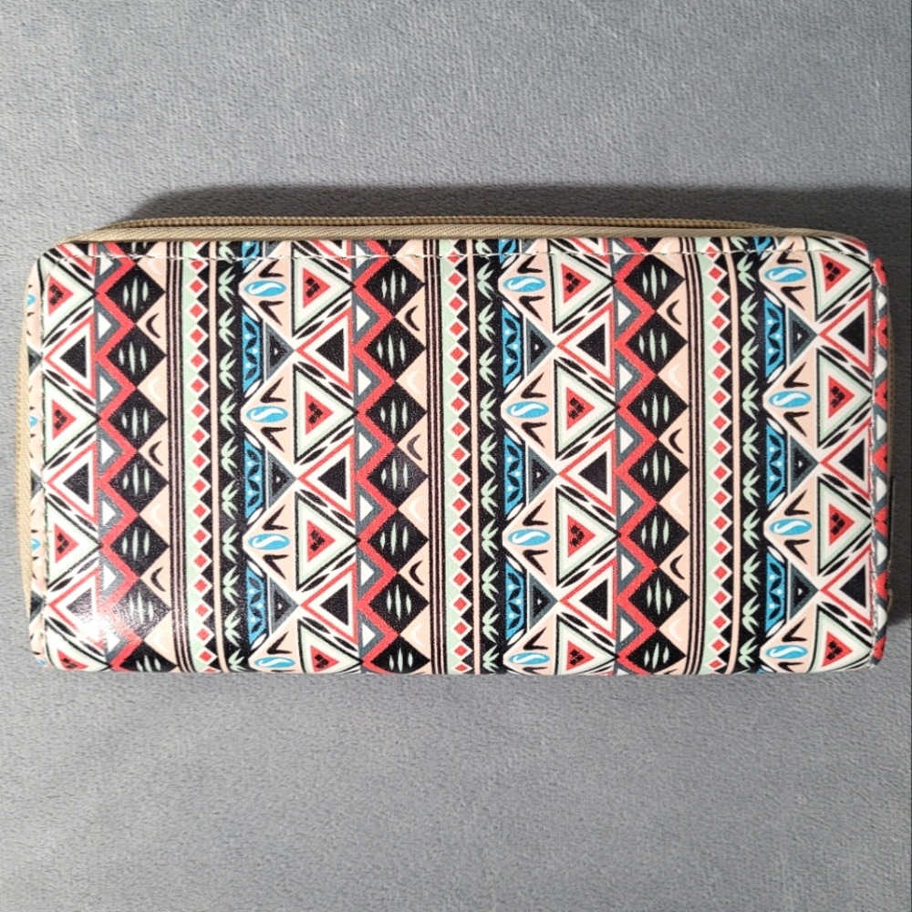 Patterned Zip-Around Wallet - Picture 7 of 15